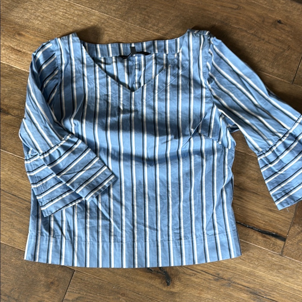 WHBM blue pin striped blouse v-neck cotton blend size 10P